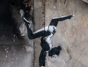 Banksy’nin son eseri, Ukrayna’da bir binada ortaya çıktı