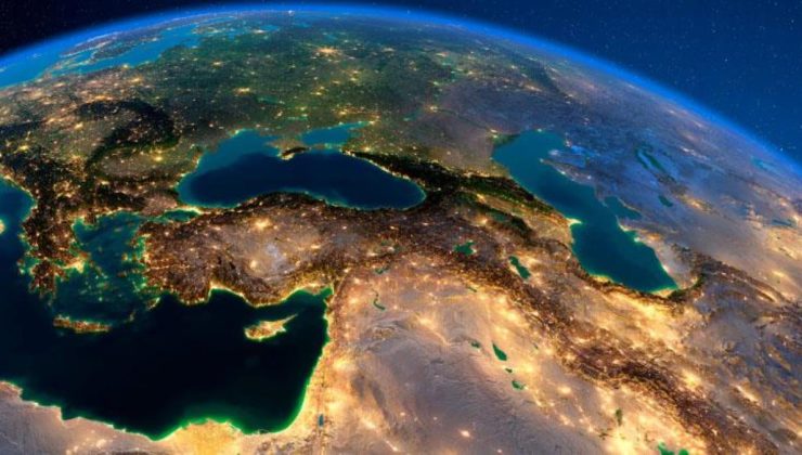 Rus kozmonot “Harika sıcak şehir” diyerek Antalya’nın uzaydan fotoğrafını paylaştı